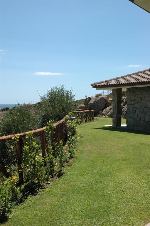 Case Sul Mare Residenze Di Bes Chia Zewnętrze zdjęcie