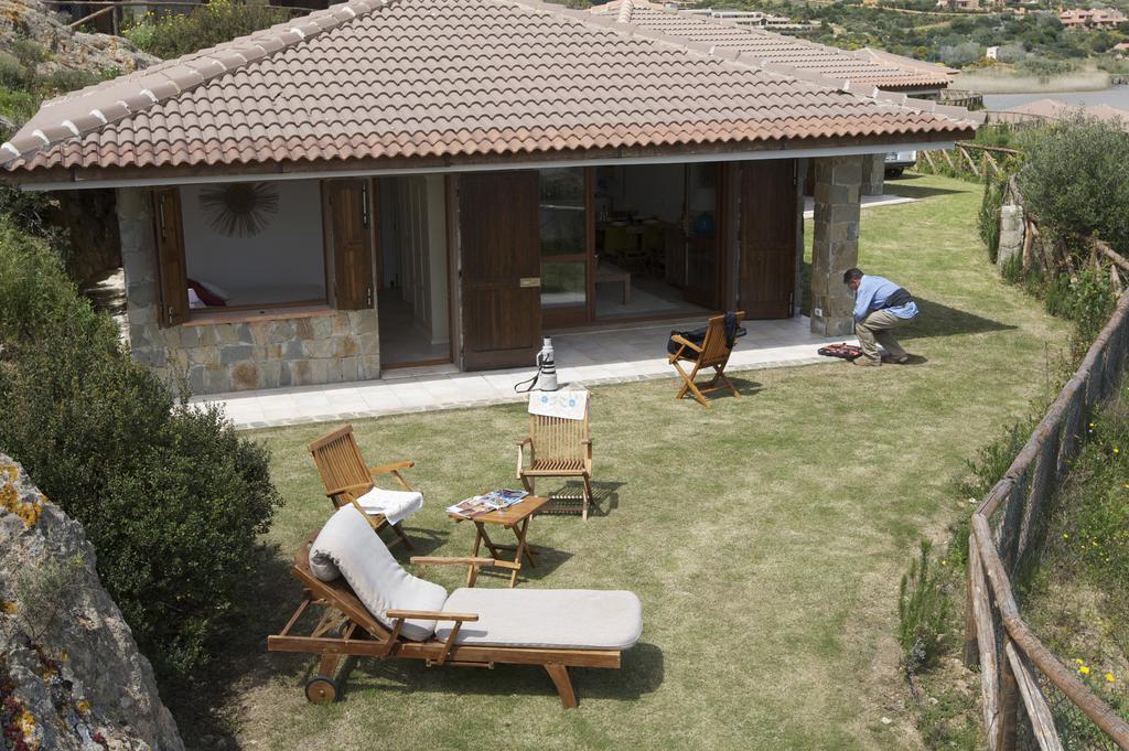 Case Sul Mare Residenze Di Bes Chia Zewnętrze zdjęcie