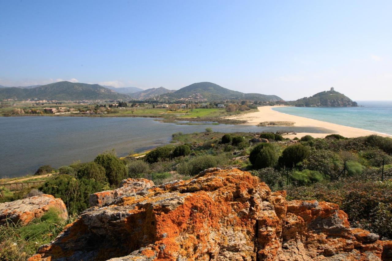 Case Sul Mare Residenze Di Bes Chia Zewnętrze zdjęcie